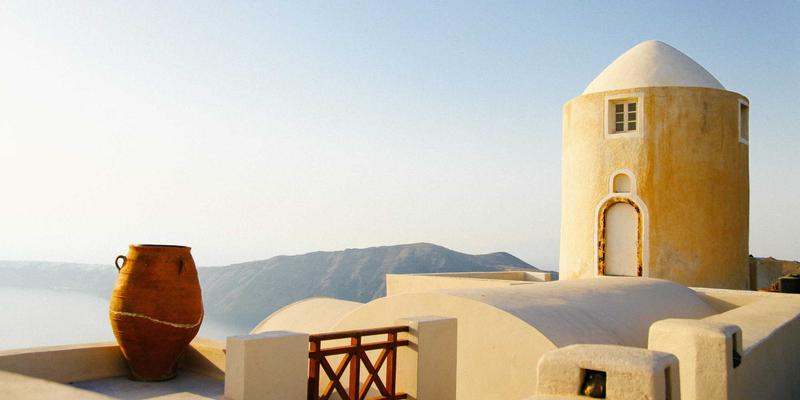 波西米亚风大型纸艺装置：千纸秀在公共艺术节中的策划与互动体验设计